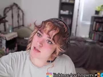 evelynpiers from Chaturbate