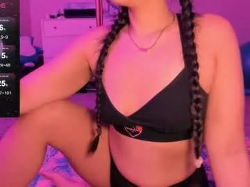 Girls: discover live performances with matured cam models, from teasing to fixations, in a variety of stunning live sex cams.