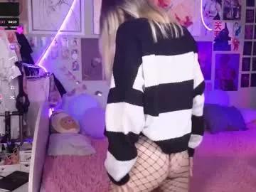 evie_rosen from Chaturbate