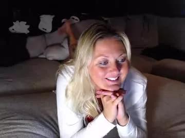 evolvestar from Chaturbate is Freechat