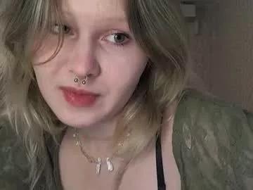 Girls: discover live performances with matured cam models, from teasing to fixations, in a variety of stunning live sex cams.