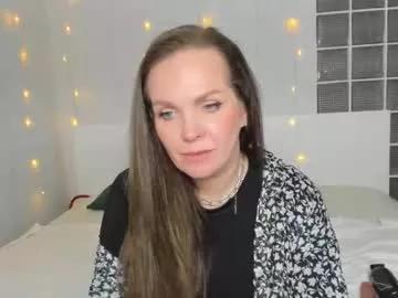Girls: discover live performances with matured cam models, from teasing to fixations, in a variety of stunning live sex cams.