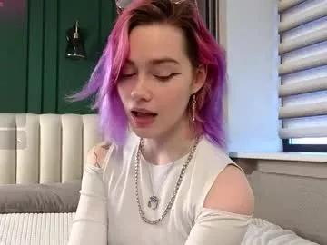 Girls: discover live performances with matured cam models, from teasing to fixations, in a variety of stunning live sex cams.