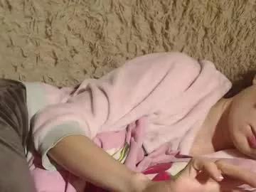 Girls: discover live performances with matured cam models, from teasing to fixations, in a variety of stunning live sex cams.