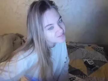 fluffyyummybuns from Chaturbate
