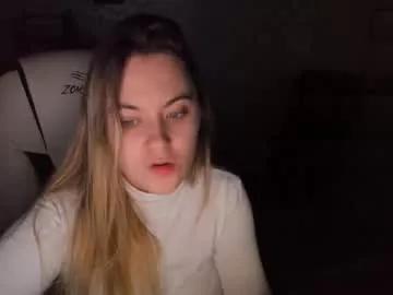 fluffyyummybuns from Chaturbate