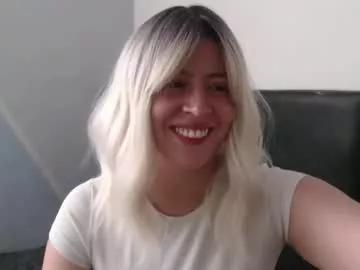 Girls: discover live performances with matured cam models, from teasing to fixations, in a variety of stunning live sex cams.