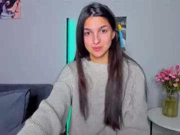 Girls: discover live performances with matured cam models, from teasing to fixations, in a variety of stunning live sex cams.