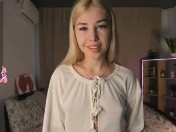 Girls: discover live performances with matured cam models, from teasing to fixations, in a variety of stunning live sex cams.