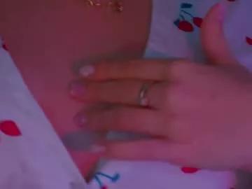 Girls: discover live performances with matured cam models, from teasing to fixations, in a variety of stunning live sex cams.