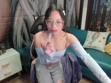 Girls: discover live performances with matured cam models, from teasing to fixations, in a variety of stunning live sex cams.