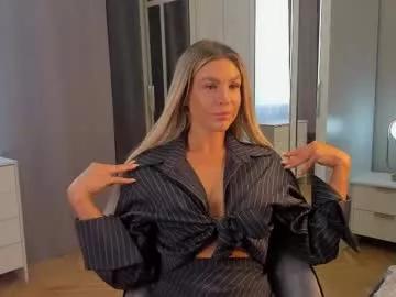 gillianbanbury from Chaturbate
