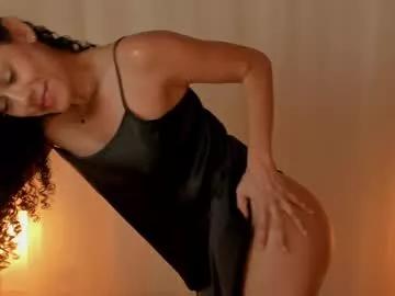 Girls: discover live performances with matured cam models, from teasing to fixations, in a variety of stunning live sex cams.