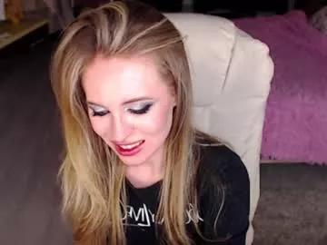 Girls: discover live performances with matured cam models, from teasing to fixations, in a variety of stunning live sex cams.