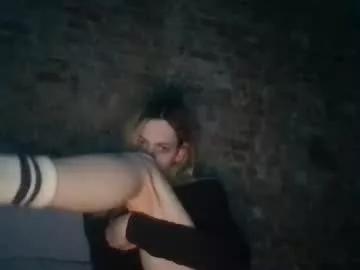 Girls: discover live performances with matured cam models, from teasing to fixations, in a variety of stunning live sex cams.