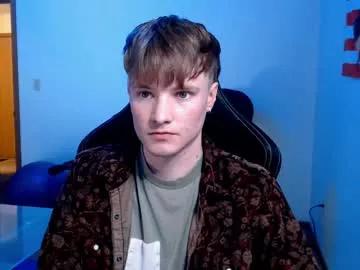 gucciboi4 from Chaturbate