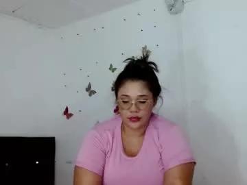 Girls: discover live performances with matured cam models, from teasing to fixations, in a variety of stunning live sex cams.