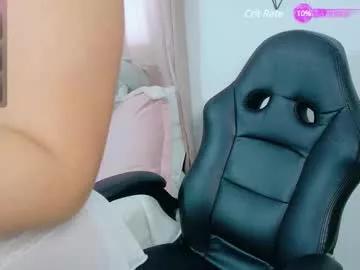 Girls: discover live performances with matured cam models, from teasing to fixations, in a variety of stunning live sex cams.