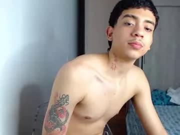 Girls: discover live performances with matured cam models, from teasing to fixations, in a variety of stunning live sex cams.