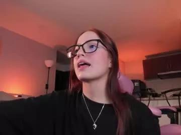 Girls: discover live performances with matured cam models, from teasing to fixations, in a variety of stunning live sex cams.