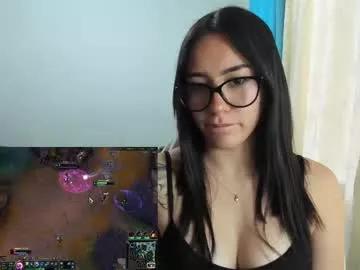 Girls: discover live performances with matured cam models, from teasing to fixations, in a variety of stunning live sex cams.