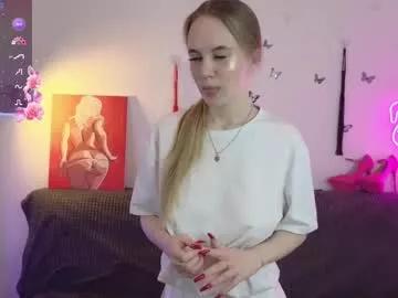Girls: discover live performances with matured cam models, from teasing to fixations, in a variety of stunning live sex cams.