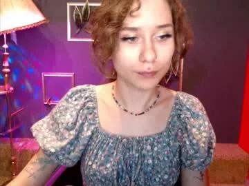 hellalovesu from Chaturbate