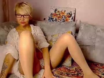 hellyhots from Chaturbate
