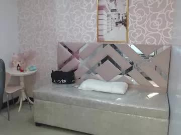 Girls: discover live performances with matured cam models, from teasing to fixations, in a variety of stunning live sex cams.