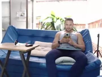 heteros_men from Chaturbate