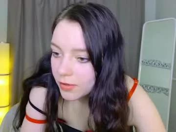 holly_kittenss from Chaturbate is Freechat