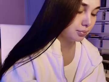 hollyextra from Chaturbate