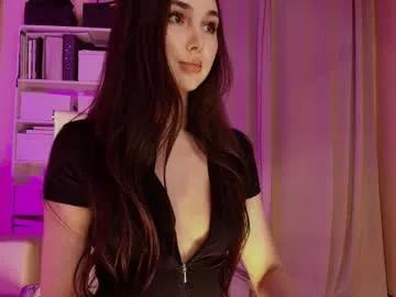 hollyextra from Chaturbate