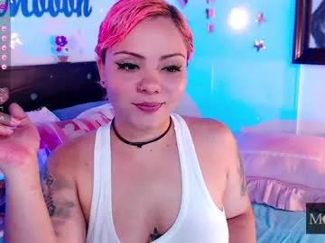 Girls: discover live performances with matured cam models, from teasing to fixations, in a variety of stunning live sex cams.