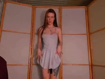 Girls: discover live performances with matured cam models, from teasing to fixations, in a variety of stunning live sex cams.