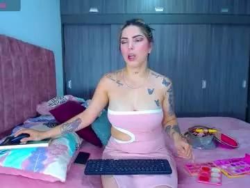 Girls: discover live performances with matured cam models, from teasing to fixations, in a variety of stunning live sex cams.