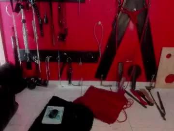 Girls: discover live performances with matured cam models, from teasing to fixations, in a variety of stunning live sex cams.