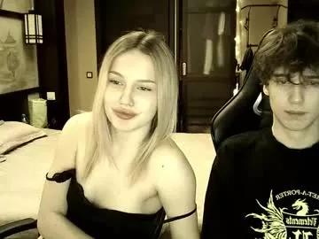 Girls: discover live performances with matured cam models, from teasing to fixations, in a variety of stunning live sex cams.