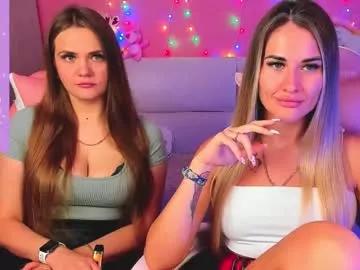 Girls: discover live performances with matured cam models, from teasing to fixations, in a variety of stunning live sex cams.