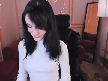Girls: discover live performances with matured cam models, from teasing to fixations, in a variety of stunning live sex cams.