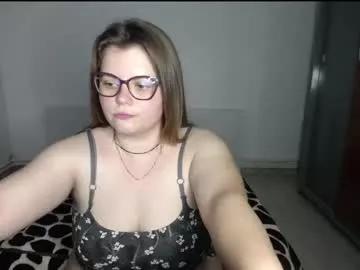 Girls: discover live performances with matured cam models, from teasing to fixations, in a variety of stunning live sex cams.