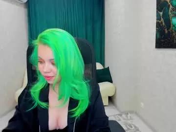 Girls: discover live performances with matured cam models, from teasing to fixations, in a variety of stunning live sex cams.