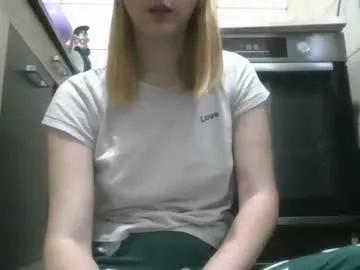 Girls: discover live performances with matured cam models, from teasing to fixations, in a variety of stunning live sex cams.