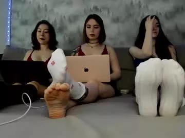 Girls: discover live performances with matured cam models, from teasing to fixations, in a variety of stunning live sex cams.