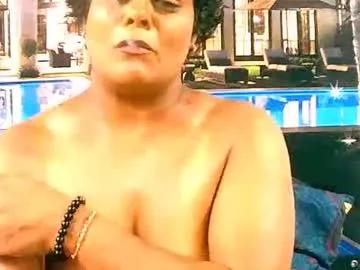 indiancherrypie from Chaturbate