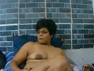 indiancherrypie from Chaturbate