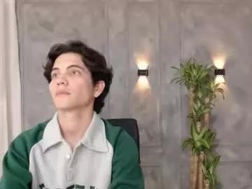 isaac_miler from Chaturbate