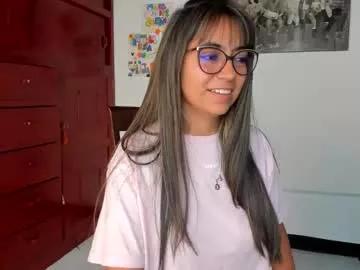 Girls: discover live performances with matured cam models, from teasing to fixations, in a variety of stunning live sex cams.