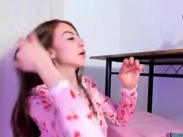 Girls: discover live performances with matured cam models, from teasing to fixations, in a variety of stunning live sex cams.