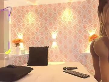 Girls: discover live performances with matured cam models, from teasing to fixations, in a variety of stunning live sex cams.